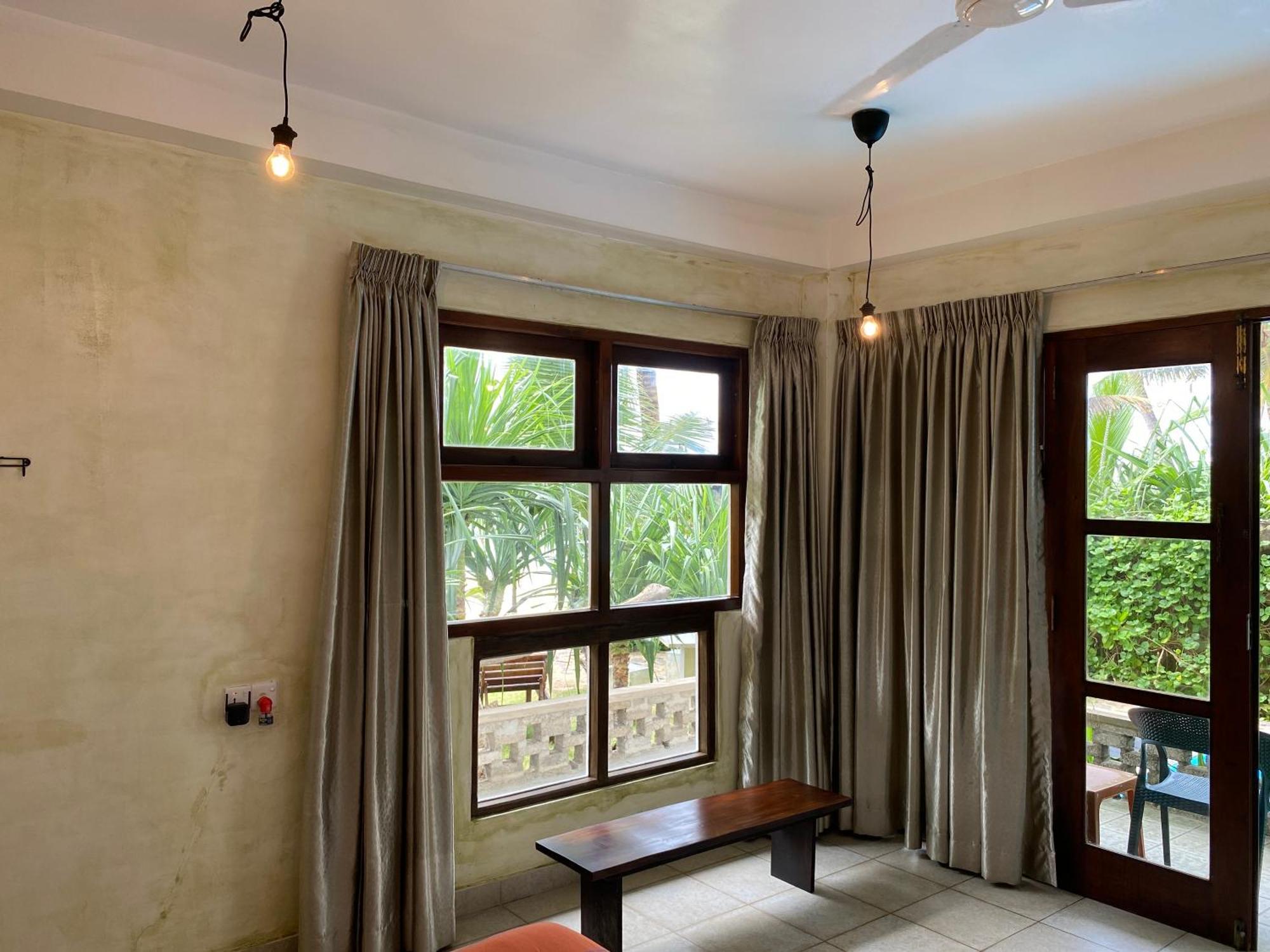 Mirage Beach House At Morava Court Hikkaduwa Kültér fotó