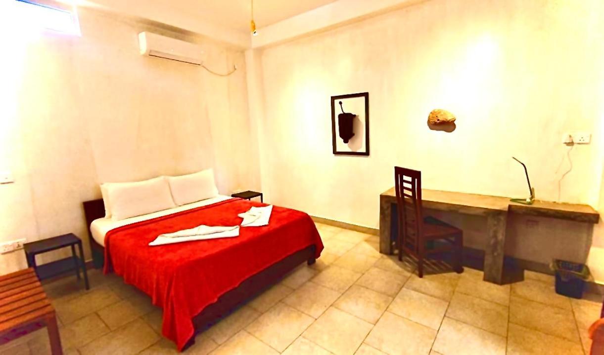 Mirage Beach House At Morava Court Hikkaduwa Kültér fotó