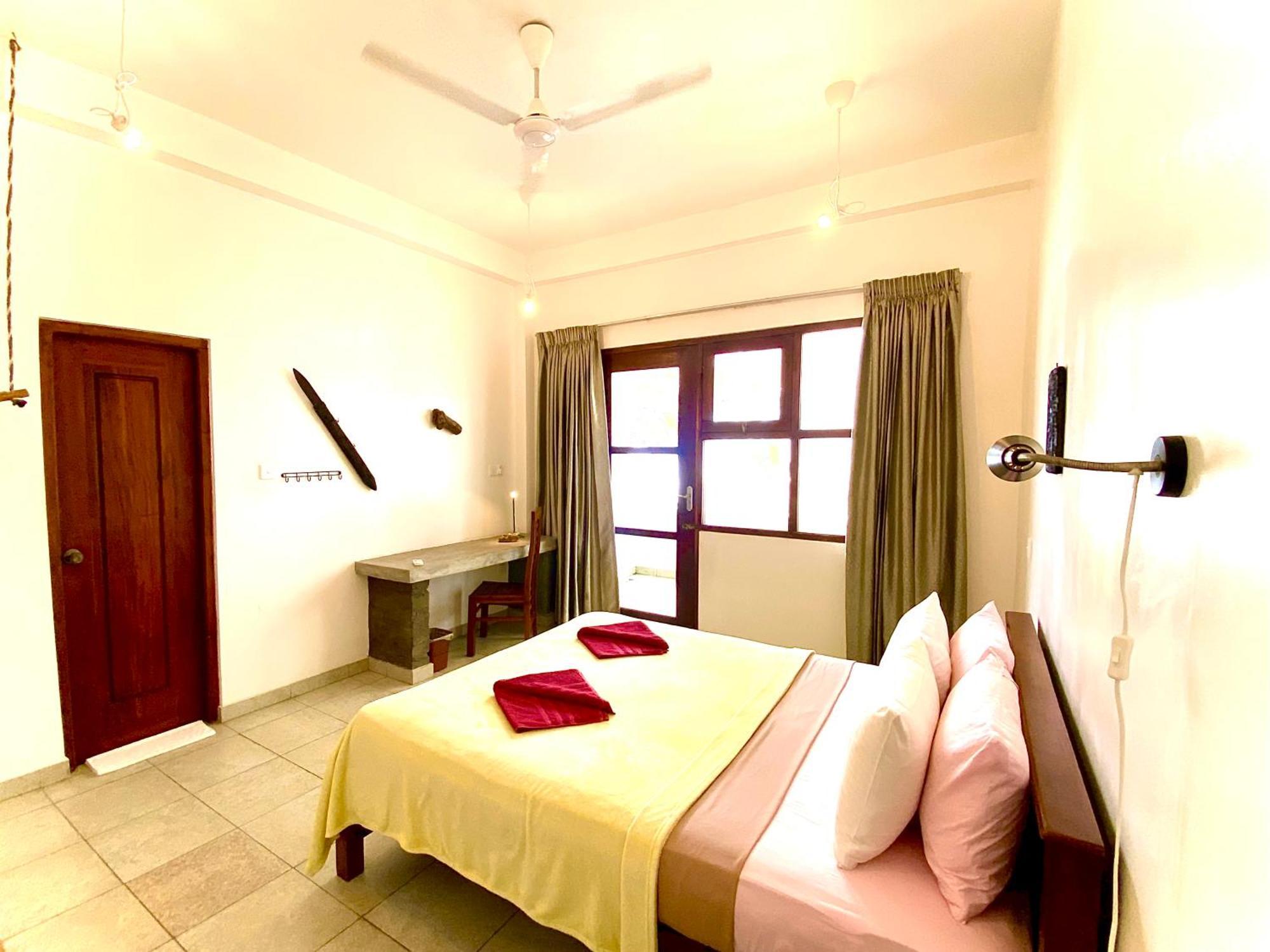 Mirage Beach House At Morava Court Hikkaduwa Kültér fotó